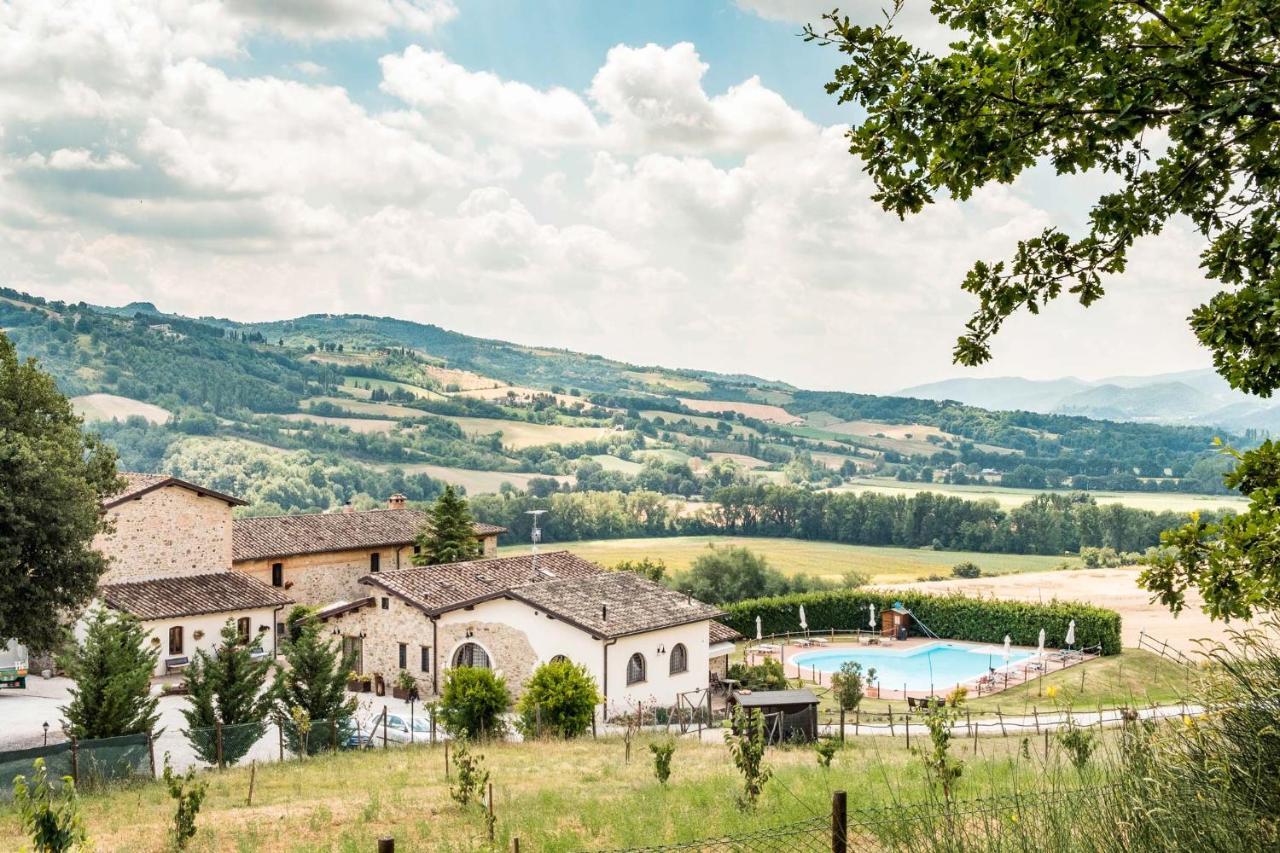 Agriturismo Goccia Di Luna Umbertide Bagian luar foto