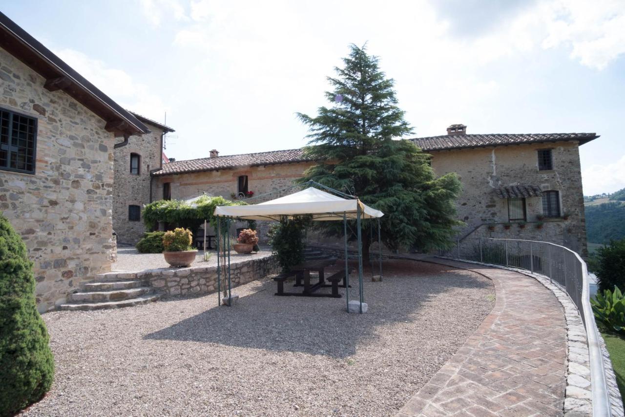 Agriturismo Goccia Di Luna Umbertide Bagian luar foto